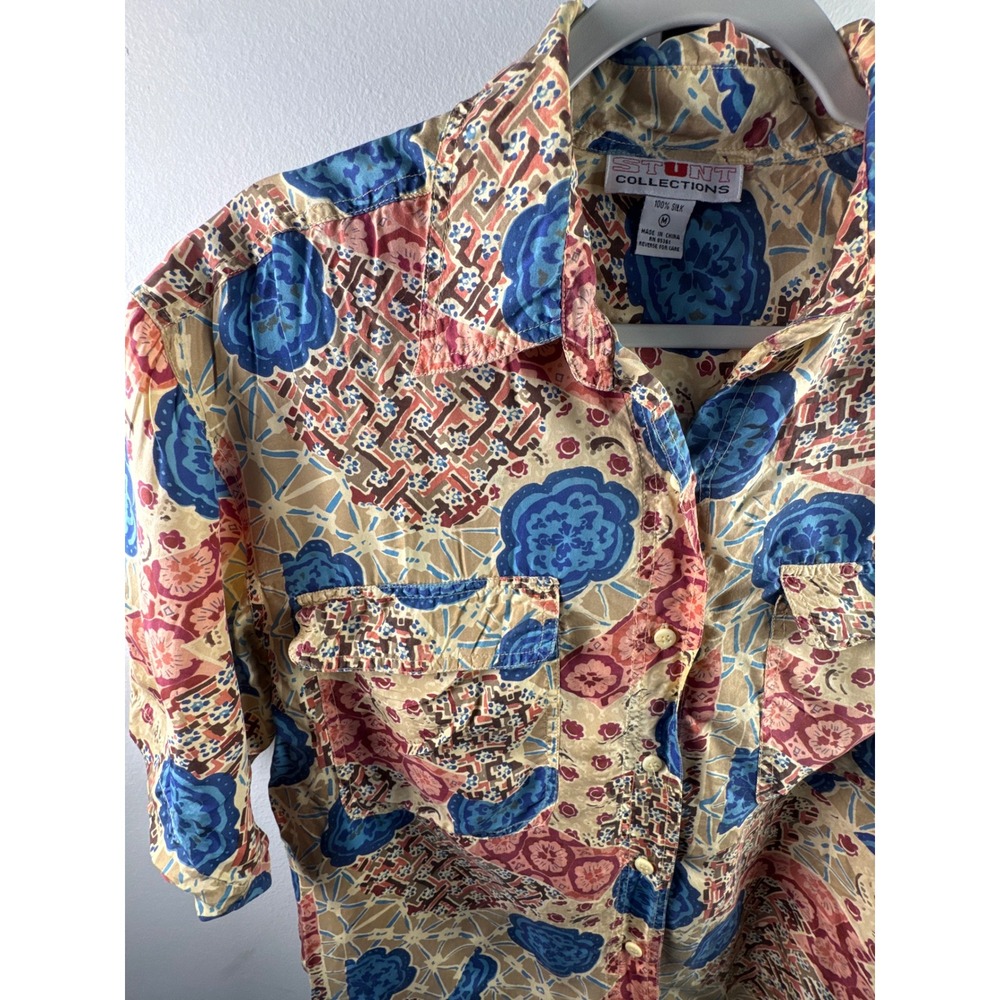 Stunt Collections Vintage 100% Silk Short Sleeve Button Down Shirt Floral Tan M - Picture 2 of 6